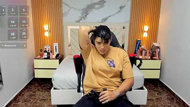 KAROLLJONES1 online show from September 13, 7:35 pm