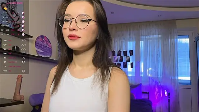 Snapshot of lolly_by chatting on October 19, 8:15 am lolly by online show from October 19, 8:15 am