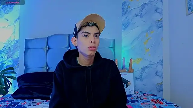 Room 69x online show from April 14, 8:04 pm