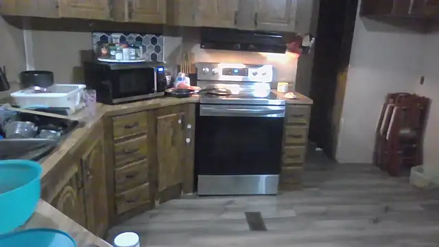 morethemerry online show from April 14, 3:01 am