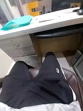 Snapshot of kiss_like_choco11 chatting on October 19, 11:00 am kiss like choco11 online show from October 19, 11:00 am