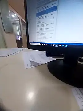 Snapshot of kiss_like_choco11 chatting on April 16, 5:52 am kiss like choco11 online show from April 16, 5:52 am