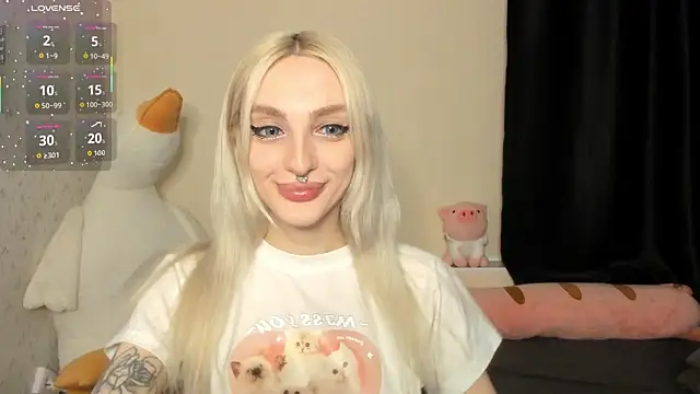 succubantra online show from February 19, 2:46 pm