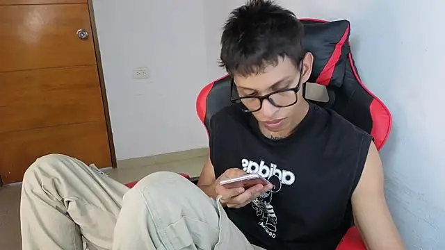 sung yol online show from April 8, 6:52 pm