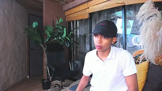 AlanCutee online show from November 23, 11:54 am