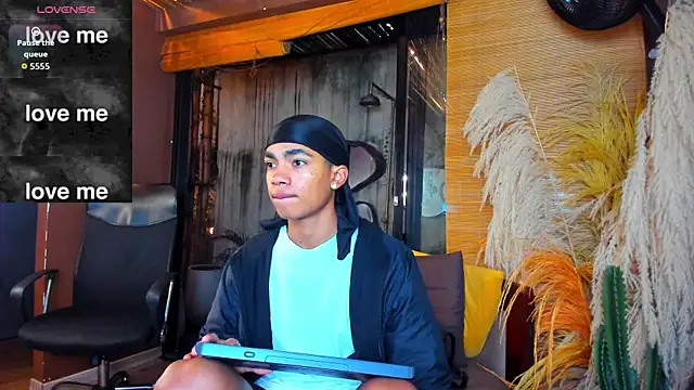 AlanCutee online show from January 8, 11:23 am