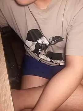 MinhTuan2002 online show from September 26, 6:34 pm