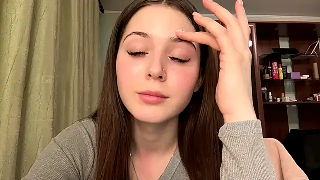 Adel strongwoman online show from March 25, 6:14 pm