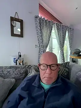 philefc online show from November 9, 4:05 pm