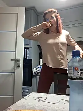 Snapshot of Anayssa_ chatting on September 20, 9:16 pm Anayssa online show from September 20, 9:16 pm