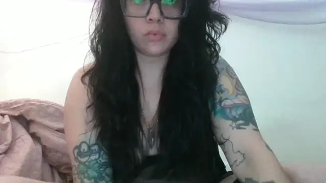 GypsyMamacita online show from June 21, 8:11 pm