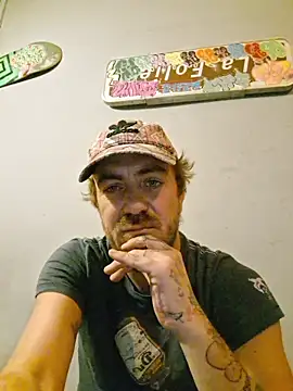 3615-ULLA online show from November 27, 5:31 am