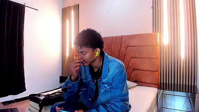 FYKMOR 1 online show from October 15, 3:50 am