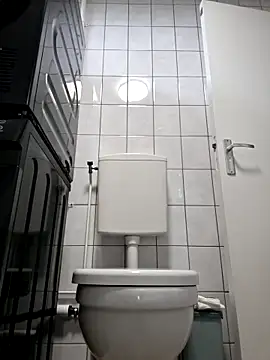 kompiee online show from December 17, 8:53 am