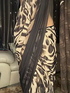 KARISHMA-STRIP online show from January 16, 7:29 pm