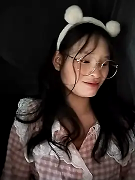 Snapshot of saronla_03 chatting on September 15, 3:12 pm saronla 03 online show from September 15, 3:12 pm