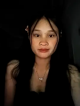 Snapshot of saronla_03 chatting on October 3, 3:20 pm saronla 03 online show from October 3, 3:20 pm