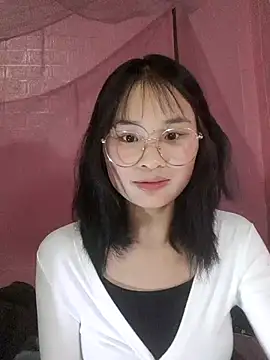 saronla 03 online show from February 7, 4:43 pm