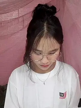 saronla 03 online show from February 26, 9:36 pm