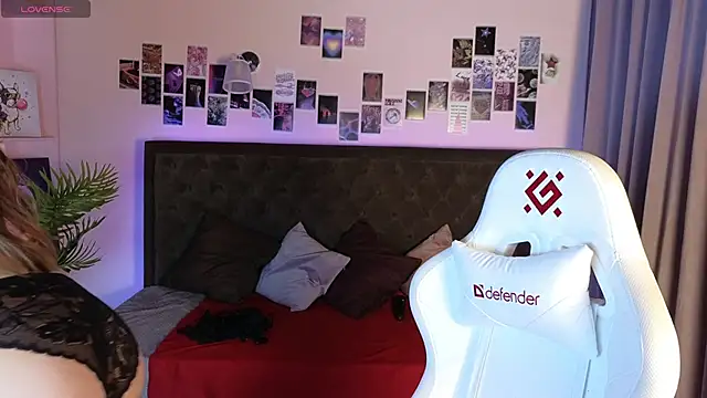 Jesica mooon online show from October 6, 1:36 am