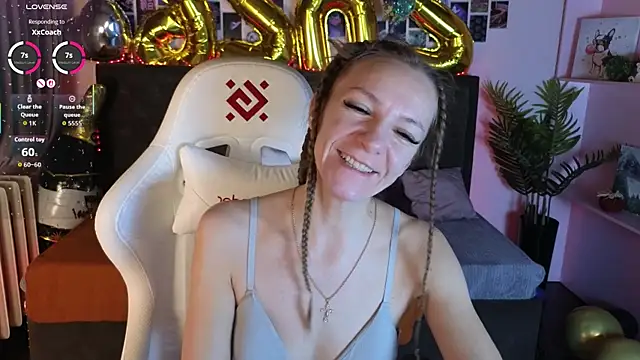 Snapshot of Jesica_mooon chatting on December 20, 1:34 am Jesica mooon online show from December 20, 1:34 am