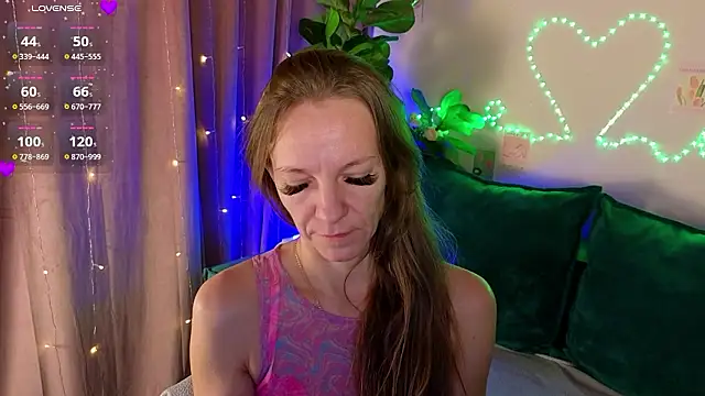 Snapshot of Jesica_mooon chatting on February 1, 1:26 am Jesica mooon online show from February 1, 1:26 am