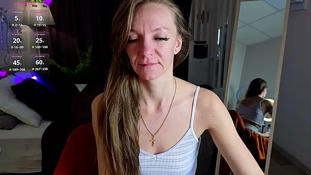 Snapshot of Jesica_mooon chatting on February 5, 1:32 am Jesica mooon online show from February 5, 1:32 am