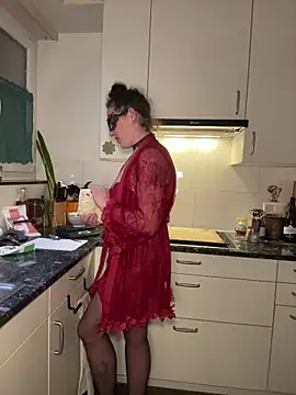 Nadja Noir online show from November 26, 8:43 pm