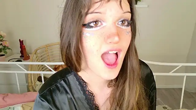 kamila blush online show from December 4, 3:16 am