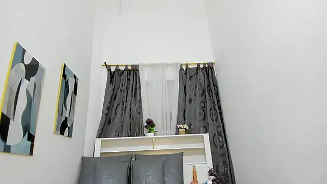 Mistt Mia online show from March 15, 11:38 am