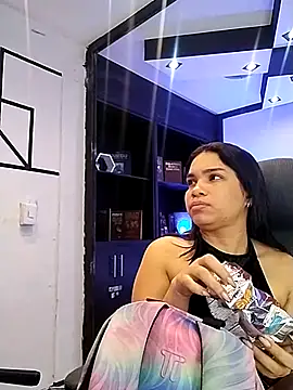 Snapshot of SamaraAnders_ chatting on March 7, 5:04 am SamaraAnders online show from March 7, 5:04 am