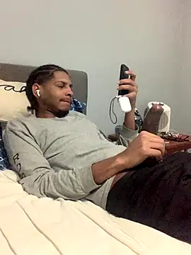 Snapshot of Insurance-03 chatting on December 23, 1:36 am Insurance-03 online show from December 23, 1:36 am