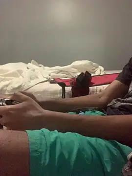 Snapshot of Insurance-03 chatting on February 15, 12:29 am Insurance-03 online show from February 15, 12:29 am