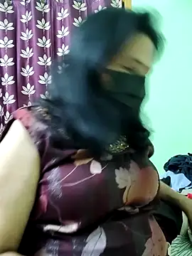 Snapshot of mallu-lover chatting on April 17, 5:49 pm mallu-lover online show from April 17, 5:49 pm