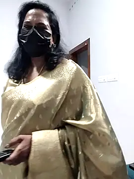 Snapshot of mallu-lover chatting on May 8, 5:29 pm mallu-lover online show from May 8, 5:29 pm