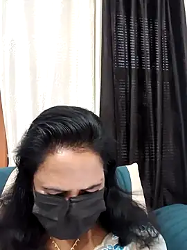 Snapshot of mallu-lover chatting on May 10, 12:21 pm mallu-lover online show from May 10, 12:21 pm