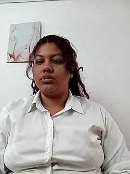 CloeStron online show from November 18, 2:54 pm