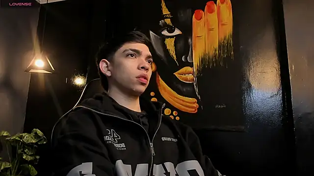 Eryonbradley online show from November 13, 11:20 am