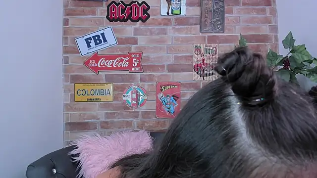 misss luxury online show from January 8, 11:01 am