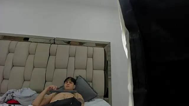 Snapshot of Mollyxketa1_ chatting on October 6, 2:53 am Mollyxketa1 online show from October 6, 2:53 am