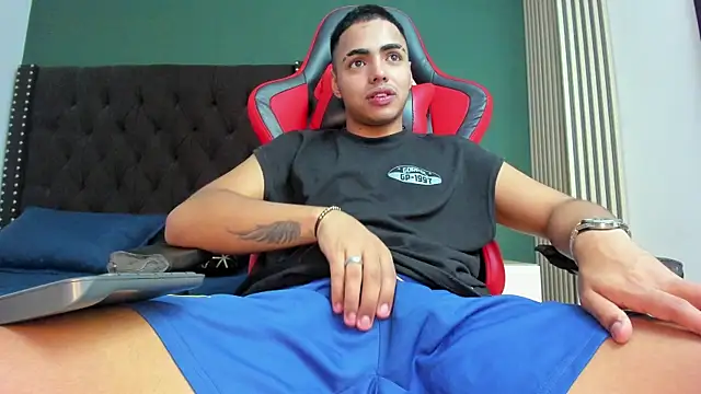 ares pain online show from April 15, 7:21 pm