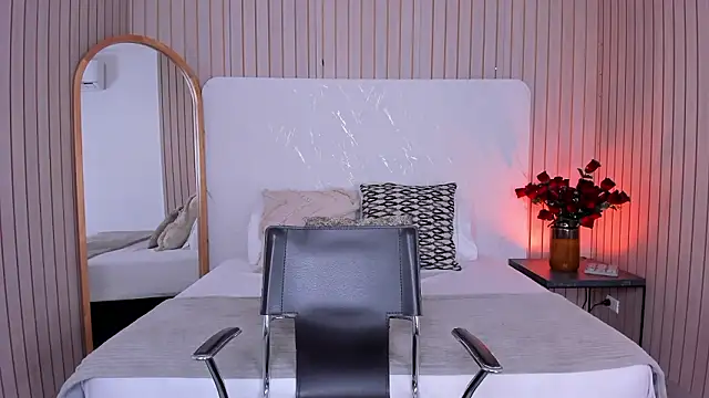 EmelyParker online show from February 24, 1:36 am