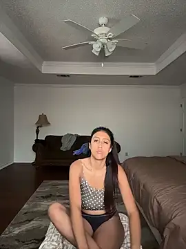 Sonnysoles online show from April 12, 2:55 pm