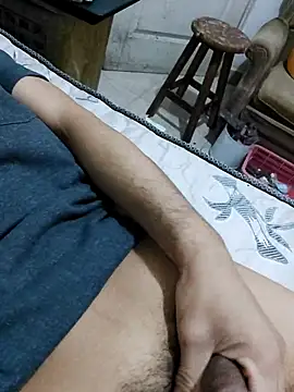 Snapshot of luislimafuego chatting on October 2, 7:04 am luislimafuego online show from October 2, 7:04 am