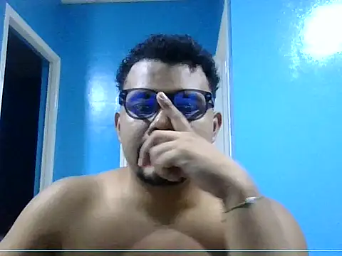 Snapshot of elturcudito chatting on February 27, 4:23 am elturcudito online show from February 27, 4:23 am