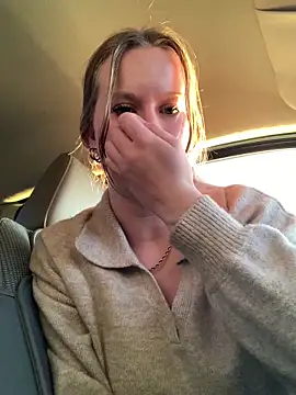 Snapshot of myasecrets chatting on September 24, 1:47 pm myasecrets online show from September 24, 1:47 pm