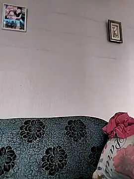 mileesha online show from December 4, 8:45 am