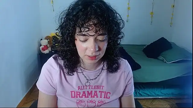 sajecrismaa online show from June 5, 6:24 pm