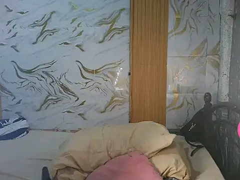 Snapshot of dimple_anne1 chatting on February 21, 1:23 pm dimple anne1 online show from February 21, 1:23 pm