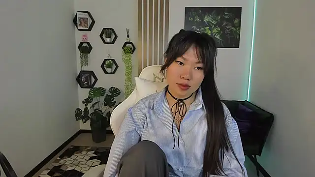 LunaPurrr online show from September 28, 11:10 pm